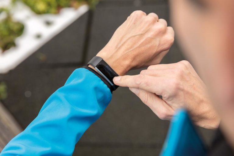 colour fit activity tracker